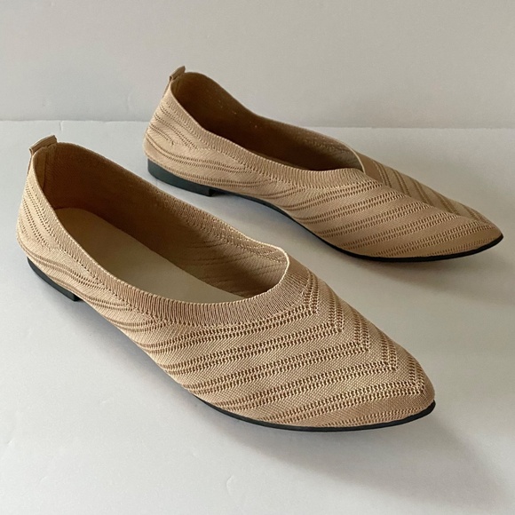Comfortable Knit Slip-On Dress Shoes Pointed Toe Flats Sz 8.5 - Picture 4 of 7